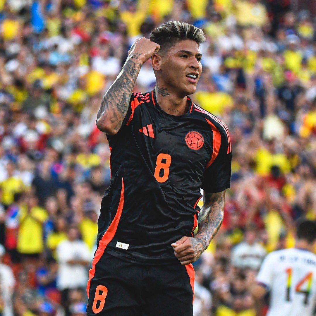 fla_infos's tweet image. 🚨 Novela Carrascal chegando ao fim!
Flamengo, Atlético-MG e Dínamo Moscou iniciaram a troca de documentos para finalizar as transferências de Carrascal e Rubens.
O Fla vai pagar €12 milhões (R$ 78 milhões) por Carrascal, em duas parcelas — uma agora e outra em 2026. Rubens já…