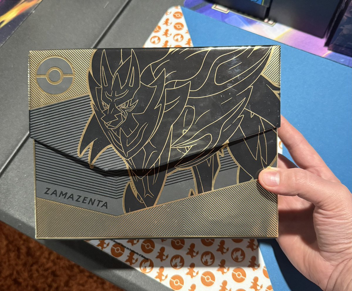 MikeysRetro's tweet image. They should bring Elite Trainer Box Plus back