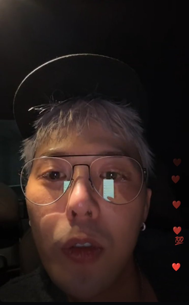 cheesmelt's tweet image. POV : you&apos;re on a video call with your dad and he&apos;s asking &quot;how to loud speaker&quot;