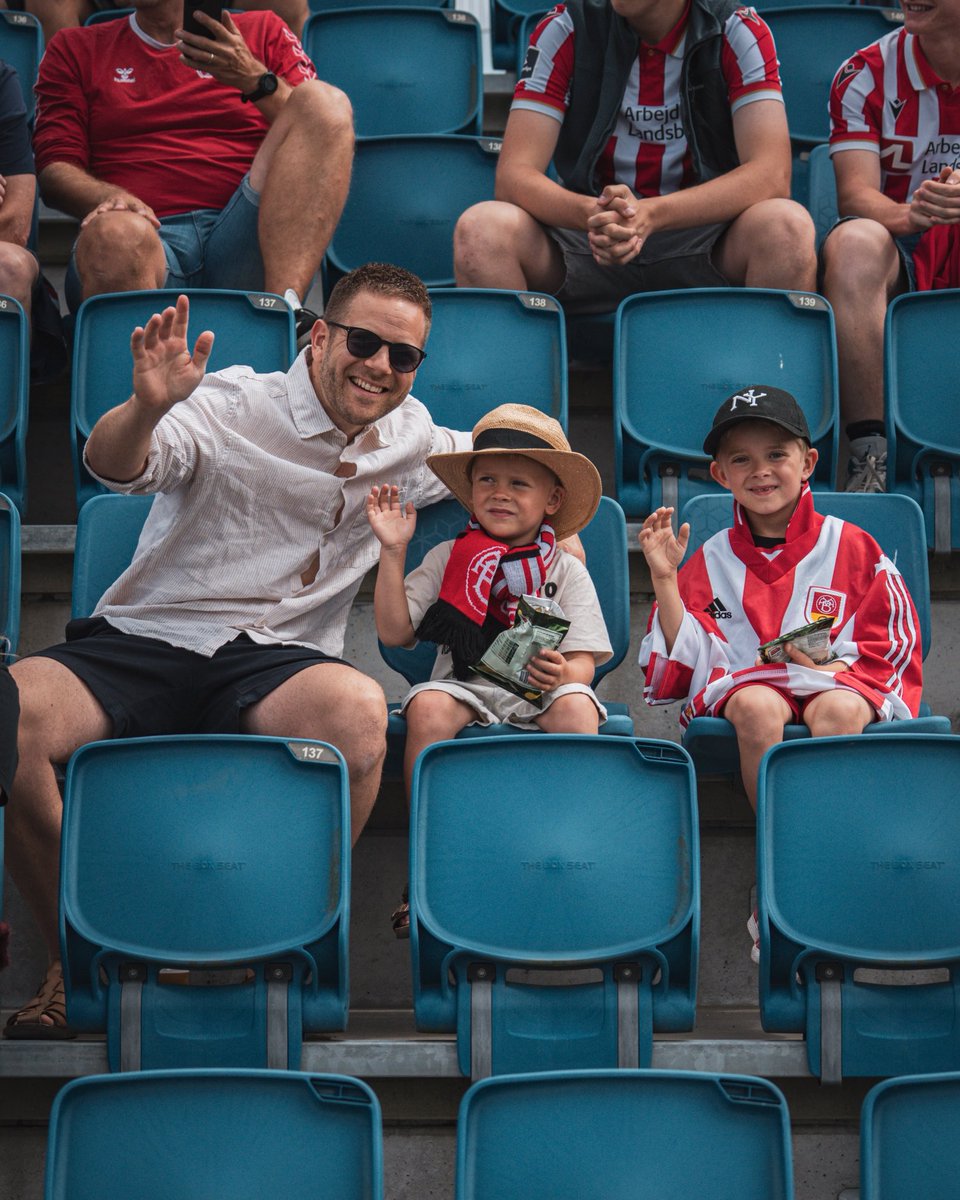 aabsportdk's tweet image. Tusind tak for den endnu en gang flotte opbakning 🫶
Vi ses på fredag på Aalborg Portland Park! 🔴⚪️🔴
#SammenOmAaB #SuperAaB