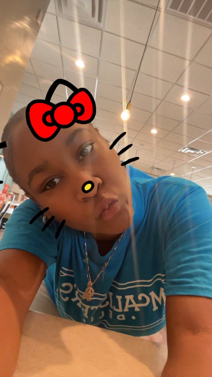 lmaooashlie's tweet image. 