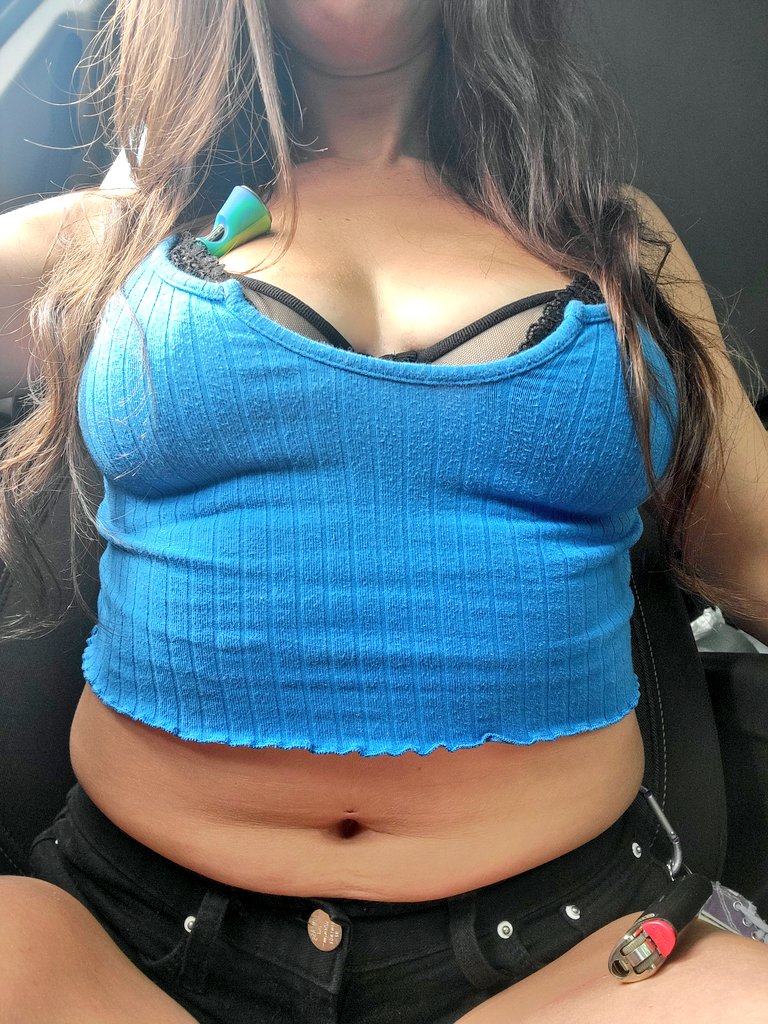 BlazinBruja420's tweet image. ♡ Black is my 2nd favorite color.
🌑👣🗝🎼🕶♣️♟️🎮🎱🐈⬛🦇🖤
#black
♡ Blue is my 3rd favorite color.
🌀💙💧🦋👗🌊💎❄️🧿💠🫂🩵
#blue
Accurately guess my TOP favorite color 2 receive a spicy version of this photo in ur DM or a sexxy voice recording of me speaking Spanish. #play