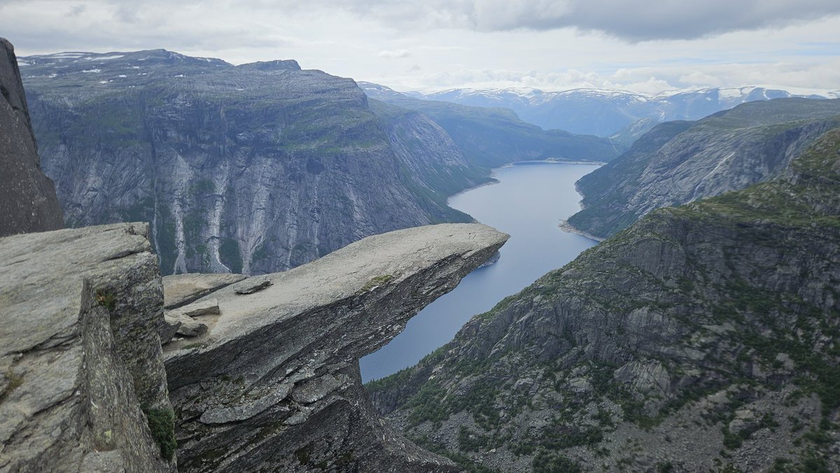 hocekm's tweet image. Trolltunga, Norway