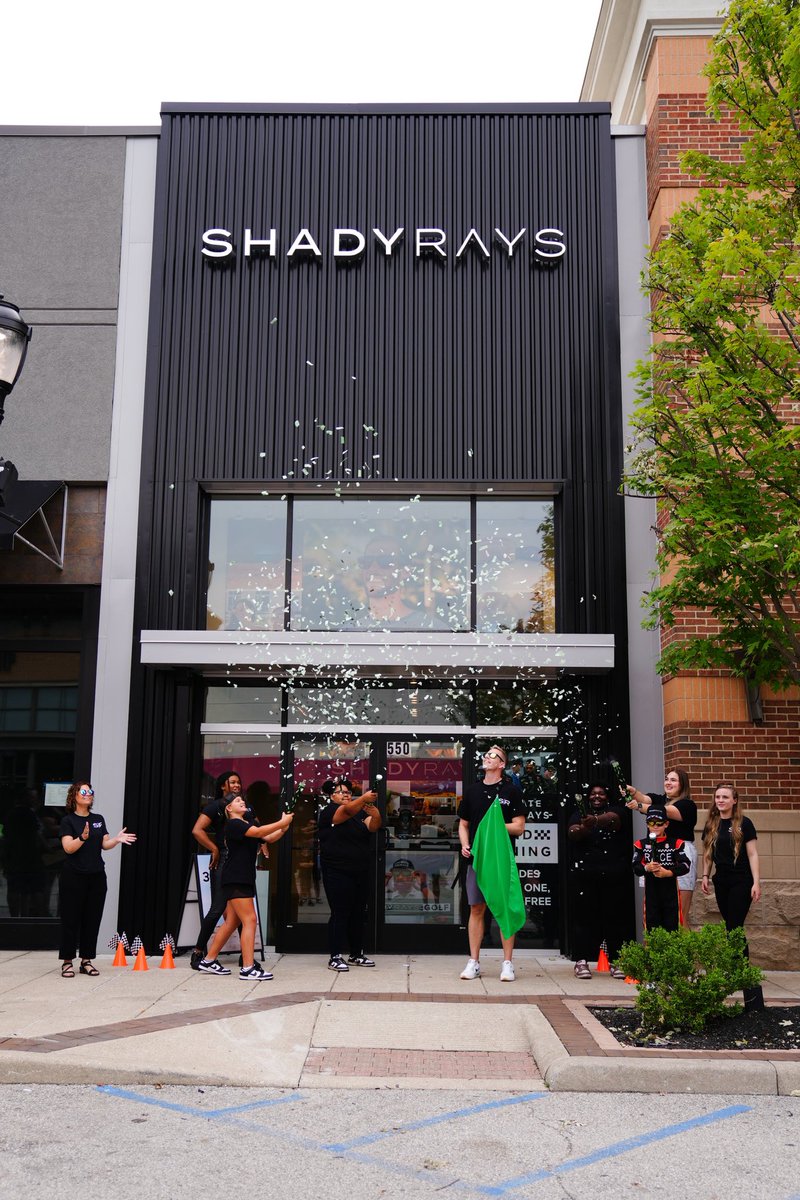 We’re open, Noblesville! 🎉

Stop by our seventh Shady Rays location at Hamilton Town Center!