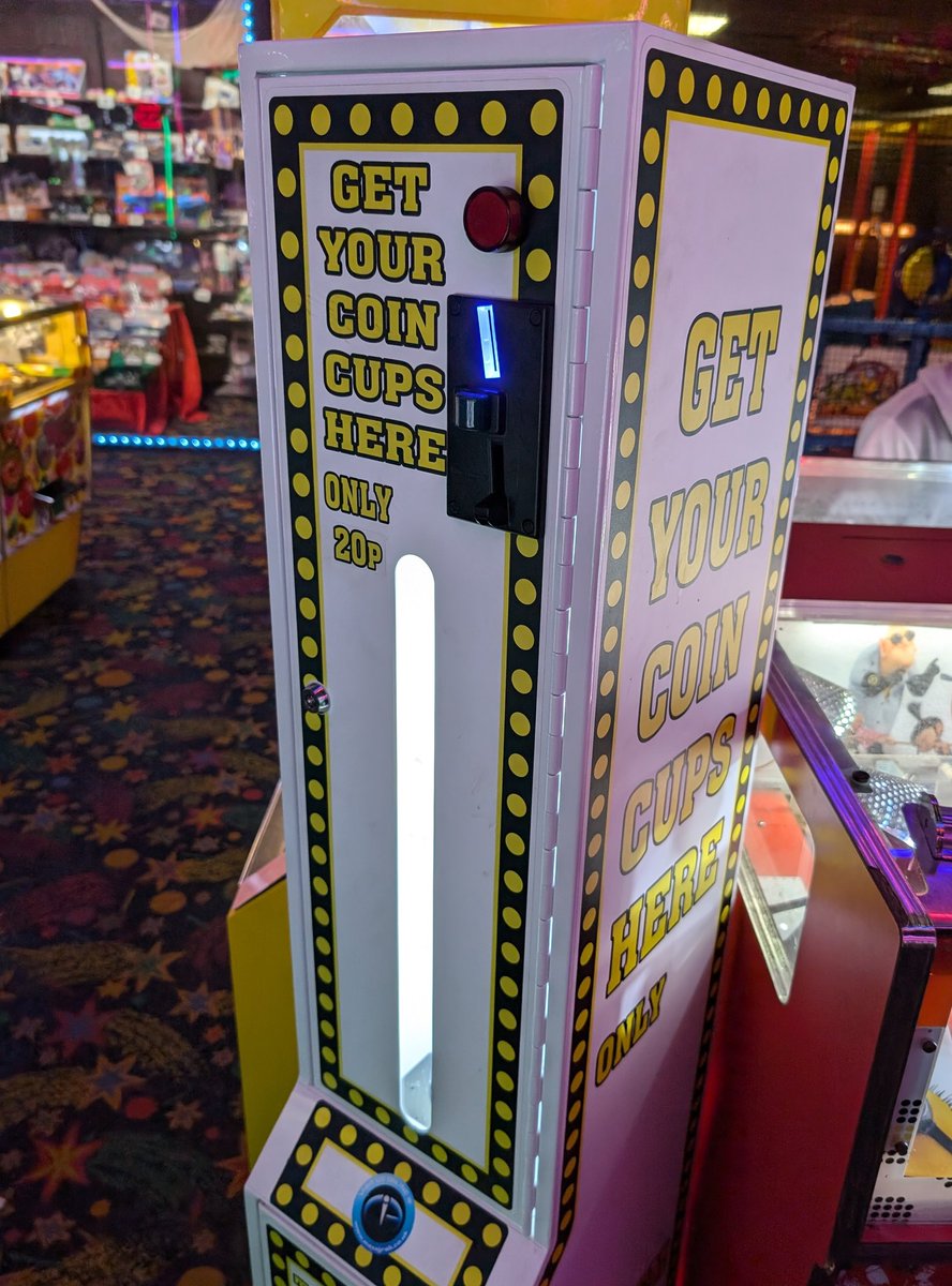 2p slots by the seaside charging 20p for coin cups...the game has never been more gone 😠😳
