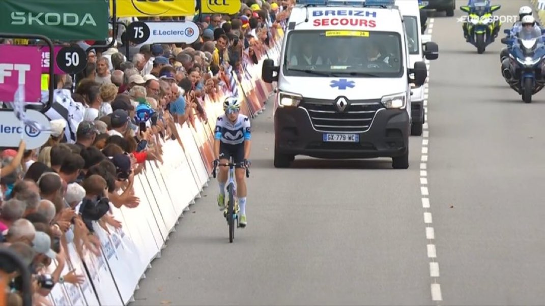 BikeBlz's tweet image. Marlen Reusser desistiu da primeira etapa do Tour de France Feminino! Vitoriosa no Tour de Suisse este ano, à frente de Demi Vollering, e recentemente em segundo lugar no Giro, a suíça de 33 anos sofre de problemas estomacais desde quarta-feira à noite. #TDFF2025