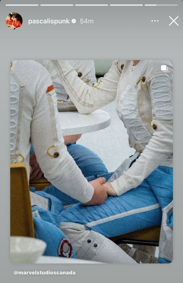 fantasticpascal's tweet image. it&apos;s like pedro pascal is in my walls or something