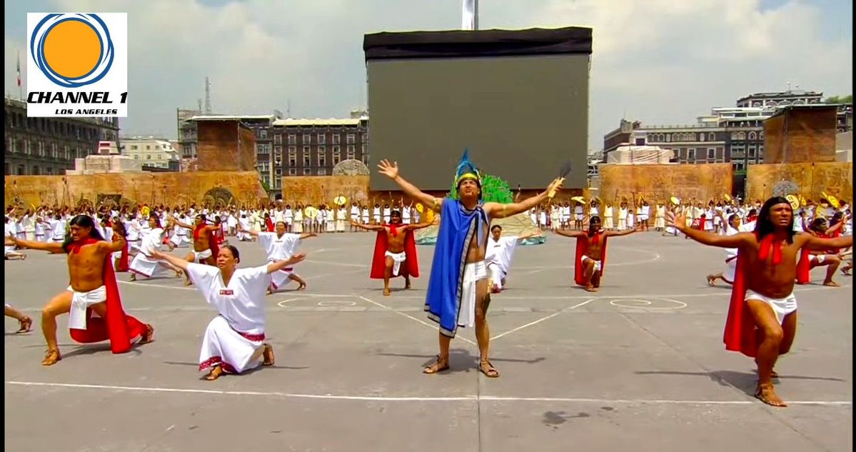 La Secretaría de la #Defensa  desarrollo en el Zocalo La escenificación "Siete Siglos de Legado de Grandeza México Tenochtitlán 1325-2025" #Mexico #CDMX