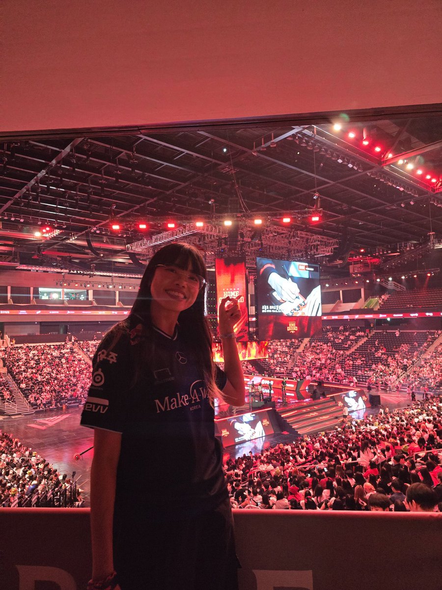 starlitskyxx's tweet image. 💙