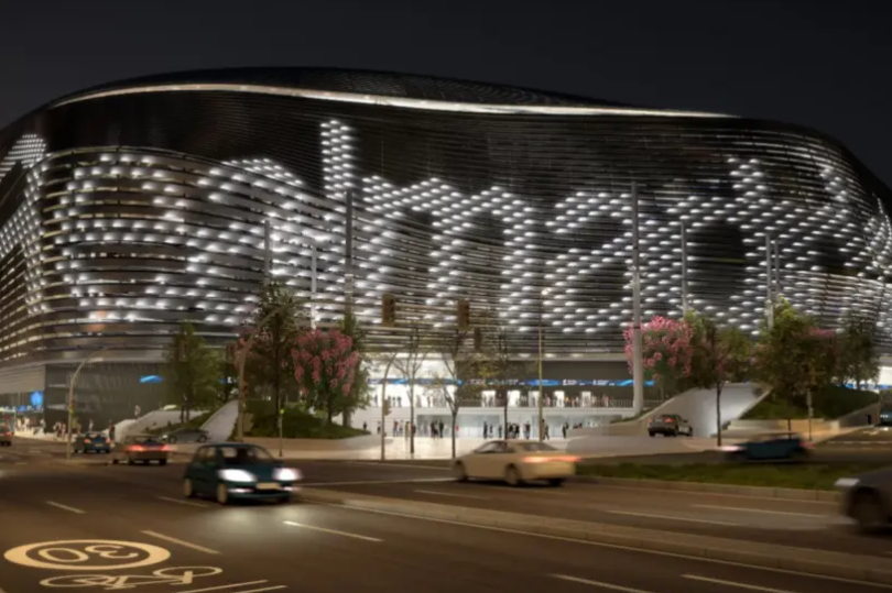 Más de 3 años de retraso, casi el triple del gasto previsto inicialmente, todo el bombo y protección mediática... PA ESTO 🤣🤣🤣🤣🤣🤣

Pero oye, que tienen los tipos las pelotas de hablar de las obras del Camp Nou, es que no tienen vergüenza