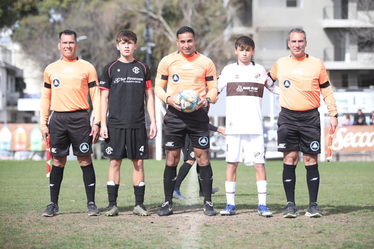 inferiorescap's tweet image. #JuvenilesLPF 🔛 Entretiempos 🆚 Barracas Central

➡️ [V] #Sexta: 0-0

➡️ [L] #Novena: 0-0

#SiemprePlatense🤎
