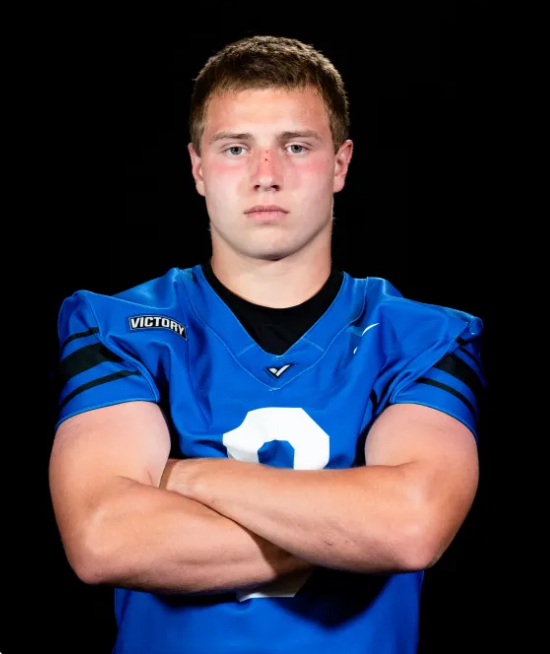 VYPEOK's tweet image. Victory Christian’s Dallas Dyer - Football Spotlight
tulsavypeok.com/tulsa-private/… #okpreps @dallasdyer9