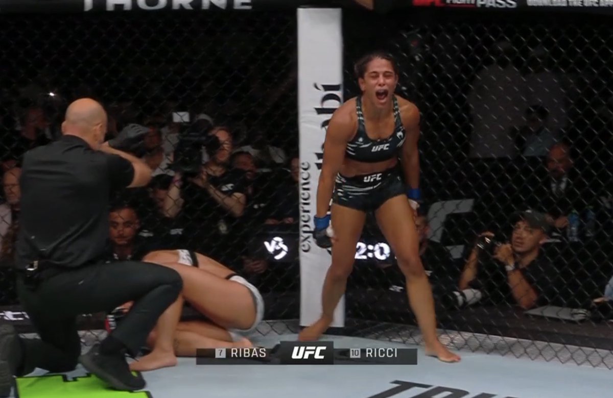 ConOfCombat's tweet image. BABY SHARK #UFCAbuDhabi