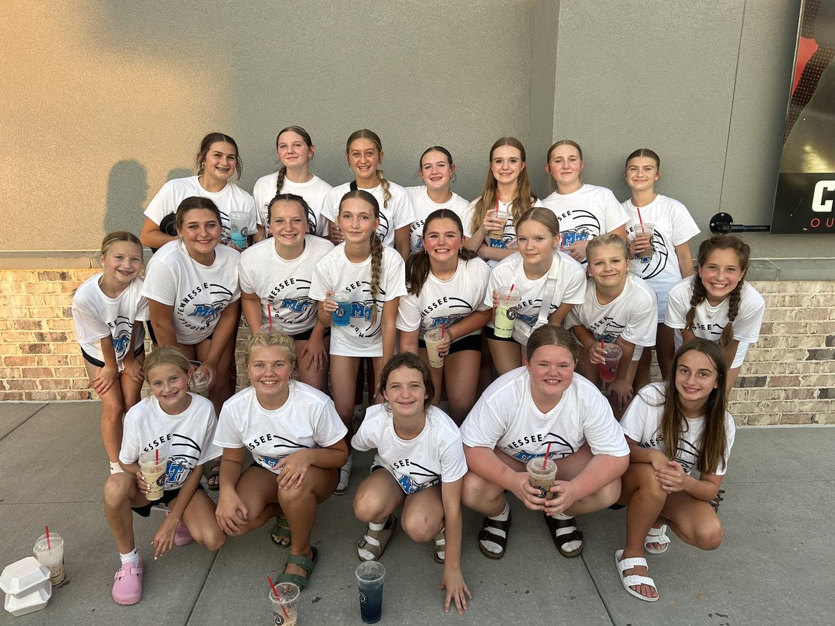 GMSDEVILSVB's tweet image. GMS Volleyball had the BEST time at MTSU Volleyball Camp! 💚🏐
We learned so much, played a ton of volleyball, and made memories that will last forever!
💥 During playday:
JV went 9-4
Varsity went 11-1