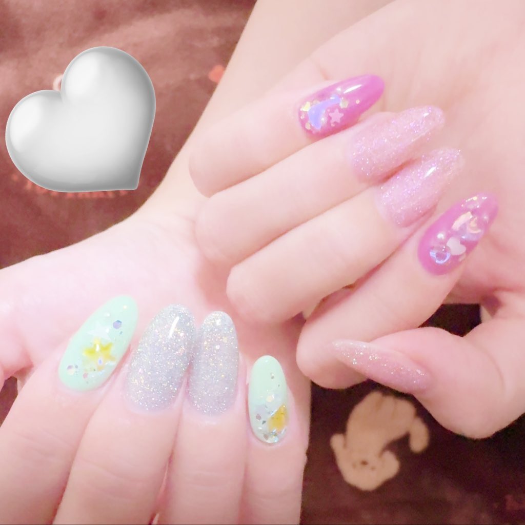 ランカちゃんモチーフのリボン着せた
あぴちゃんと一緒に参戦したよ👏🏻💓

マクロスF初ライブ最高すぎた( ᐪ꒳ᐪ )🤍
鳥肌すごかったし涙腺ゆるっゆるだった🥺

そしてランカちゃんグッズに交換してくれた方
本当にありがとうございました(っᐡ^-^)っ=͟͟͞͞💕

 #マクロスFギャラクシーライブ2025