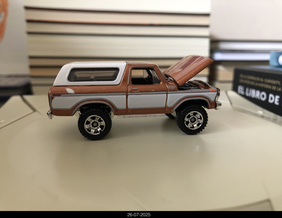 Bronco 1978 / 1:64