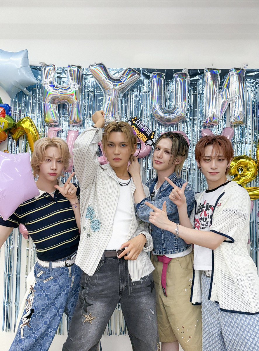 xlovbug's tweet image. oh this DIVA