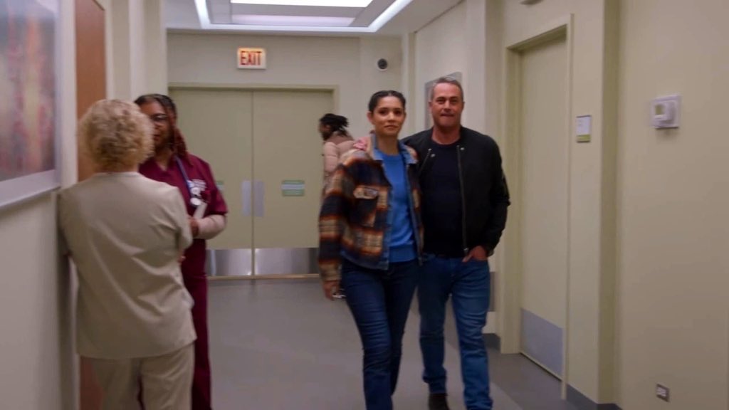 stllakidd's tweet image. they’re back filming 14.01 at a doctor’s office and the med stage?? oh we’re not ready 😭😭