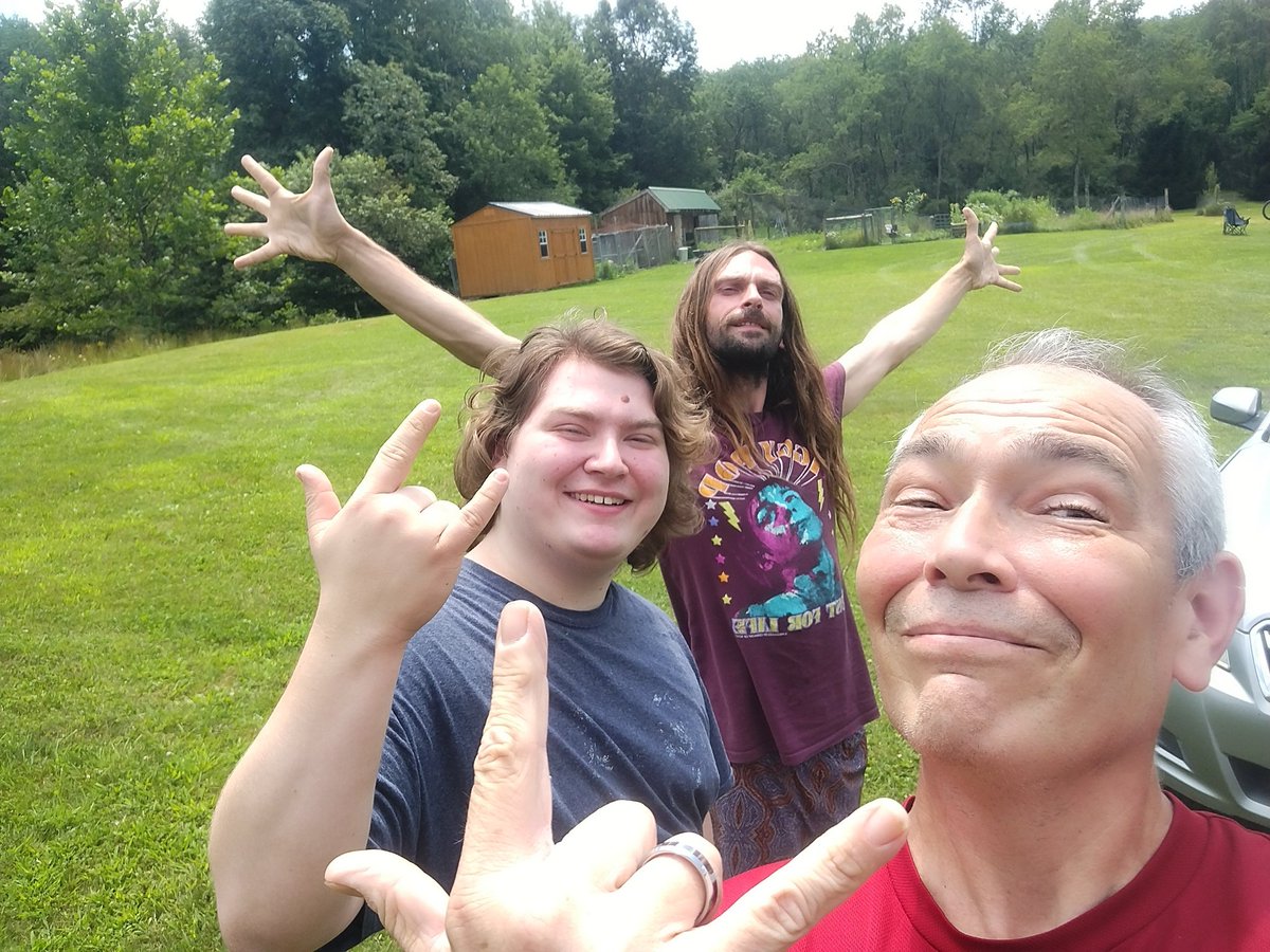 AdultingRejects's tweet image. Night Cloud Farms, we are in you!

Hootenanny 2025 w @RobbieTheFire #PorchTour is almost upon us!  W special guest @ChrisFromBklyn. Get here early for our set at 6 and let&apos;s get this showbill set off right