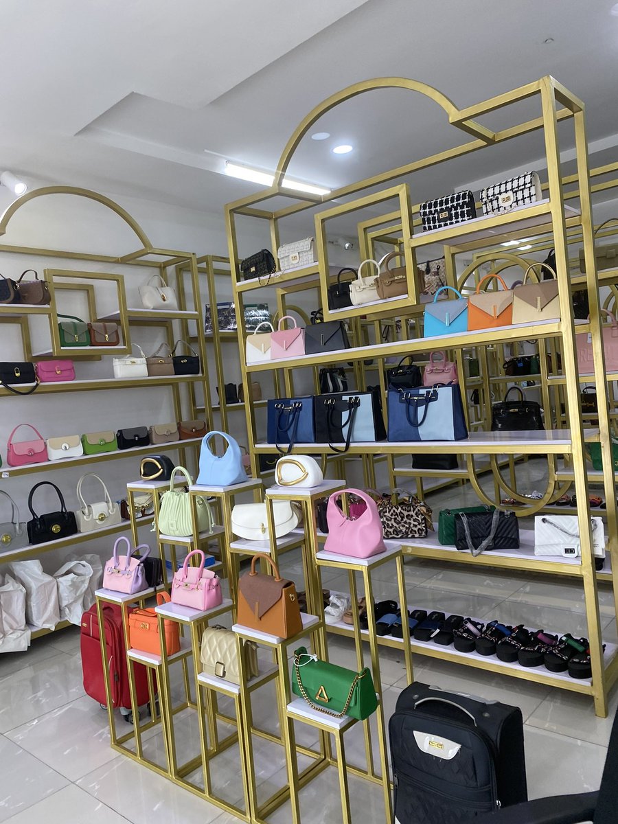 It’s the weekend 

Went Allora shopping 

gML