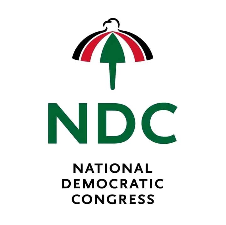 Atongo4gh's tweet image. I know they'll play OY3 WINNER at Daddy Lumba's funeral. So...
NPP 1 NDC O