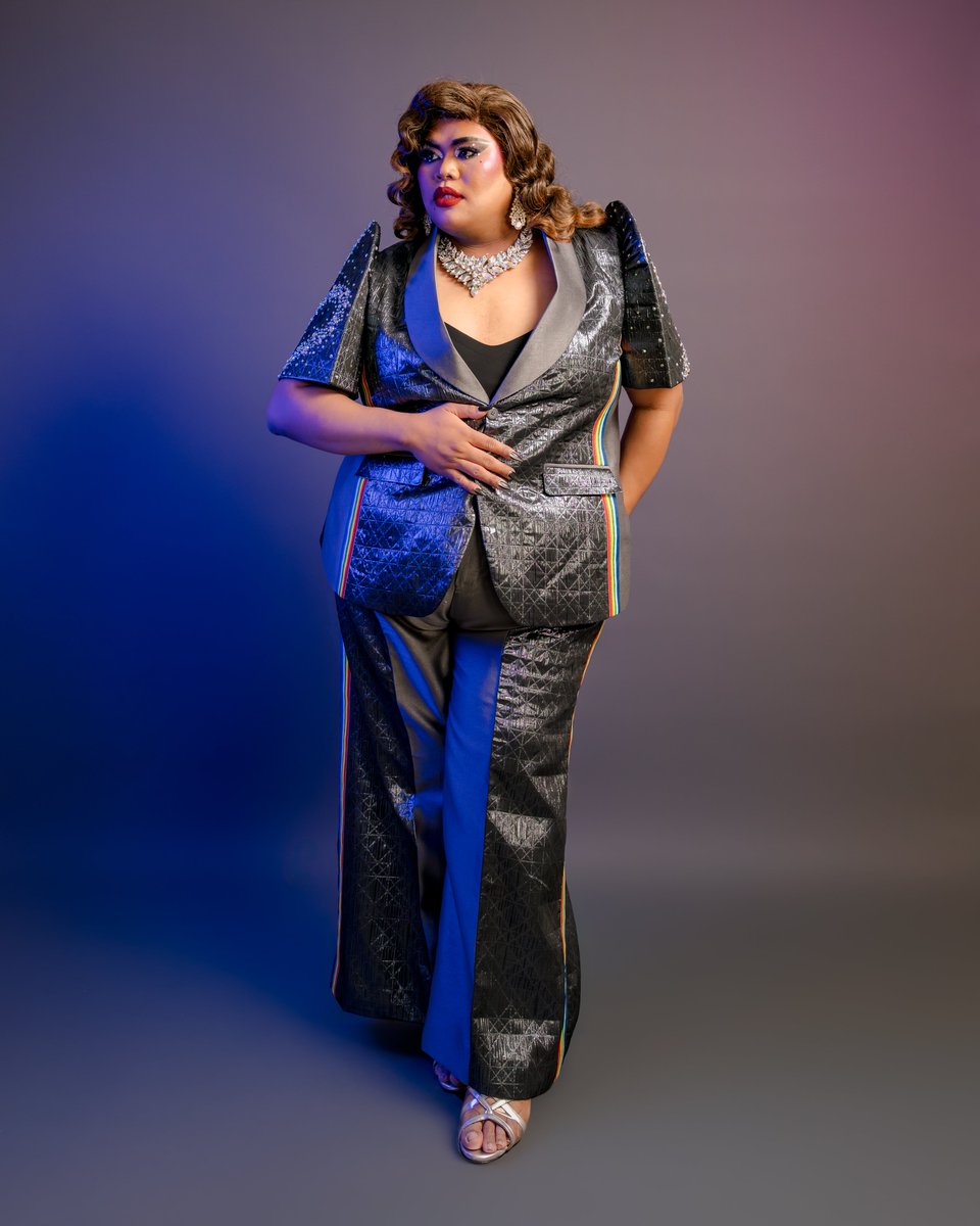 SaceNatividad's tweet image. #LOV3LABAN Official Artist Portrait for @tfpridePH — @getsalmonella
Photography by @sacenatividad
Assisted by Elisha Alcaide and Kevin Sembrano
With the support of Aputure Philippines
#PuksaanSaDiliman #PridePH