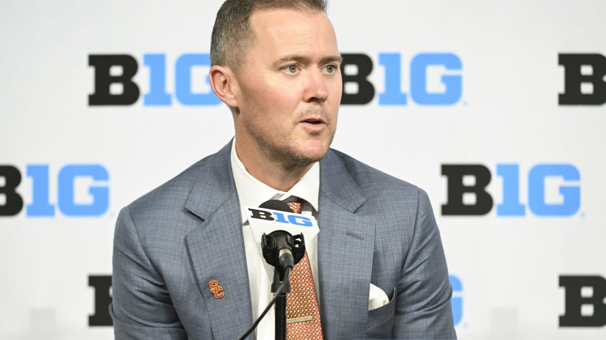 TrojansWire's tweet image. Lincoln Riley believes USC’s defensive depth has improved significantly from last season trojanswire.usatoday.com/story/sports/c…