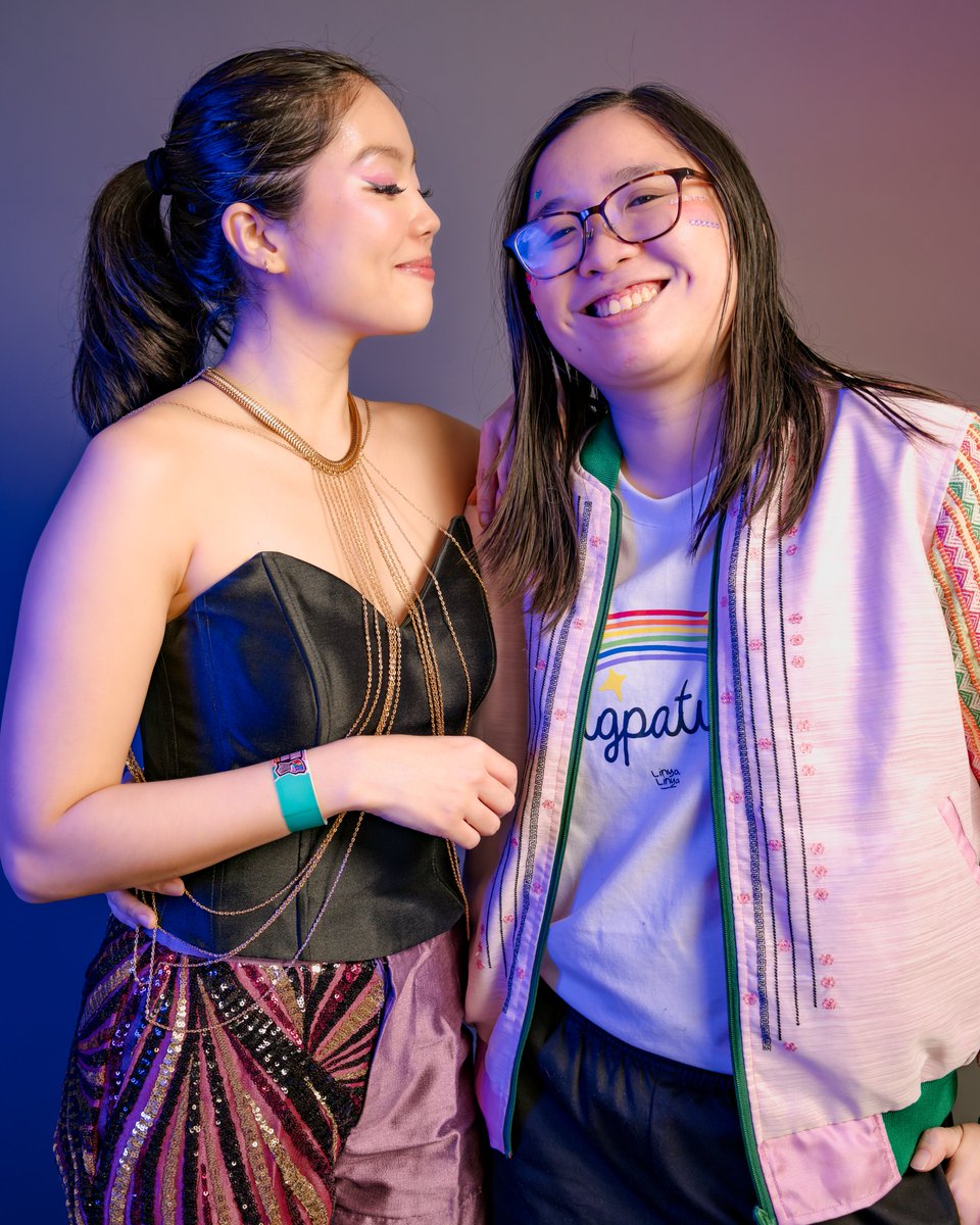 SaceNatividad's tweet image. #LOV3LABAN Official Artist Portrait for @tfpridePH — @nicadelrosario @jus_pena
Photography by @sacenatividad
Assisted by Elisha Alcaide and Kevin Sembrano
With the support of Aputure Philippines
#PuksaanSaDiliman #PridePH
