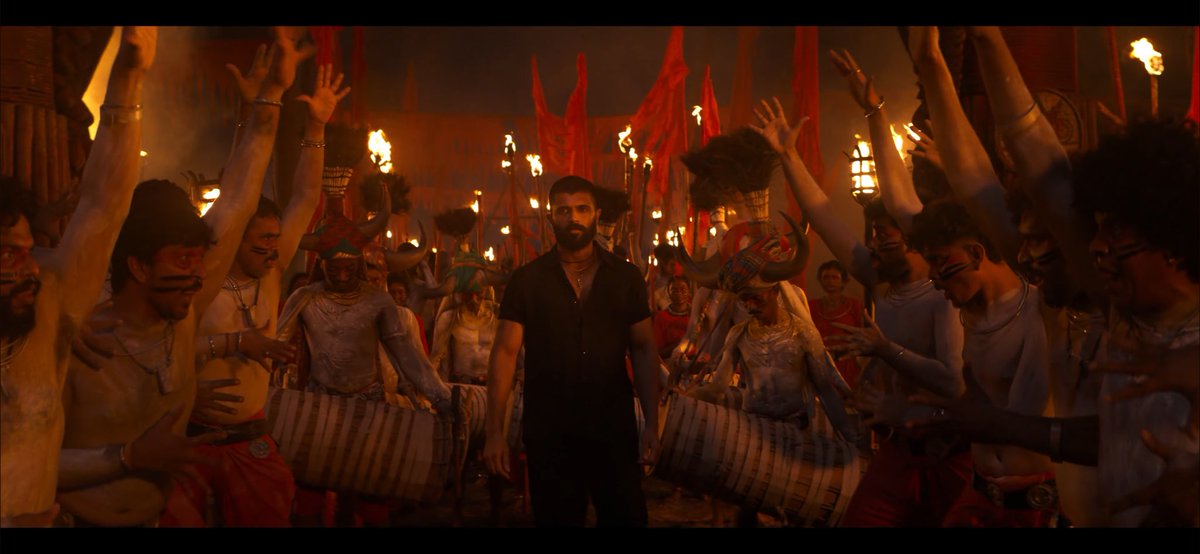 El_arkaa's tweet image. VD looks terrific. It takes some aura to pull off a wide frame..otherwise, it just pulls you apart