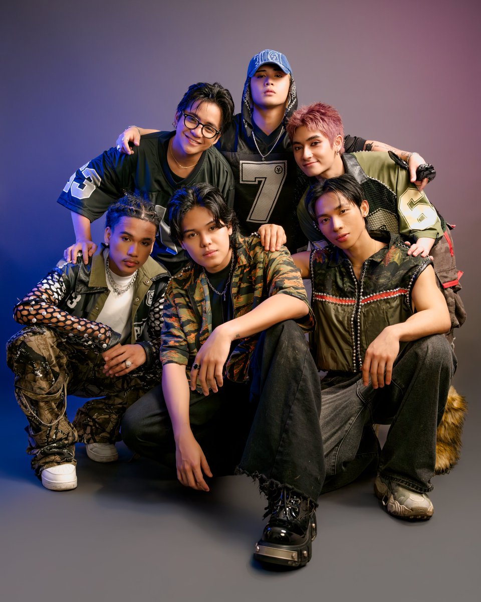 SaceNatividad's tweet image. #LOV3LABAN Official Artist Portrait for @tfpridePH — @Official_ALAMAT
Photography by @sacenatividad
Assisted by Elisha Alcaide and Kevin Sembrano
With the support of Aputure Philippines
#PuksaanSaDiliman #PridePH