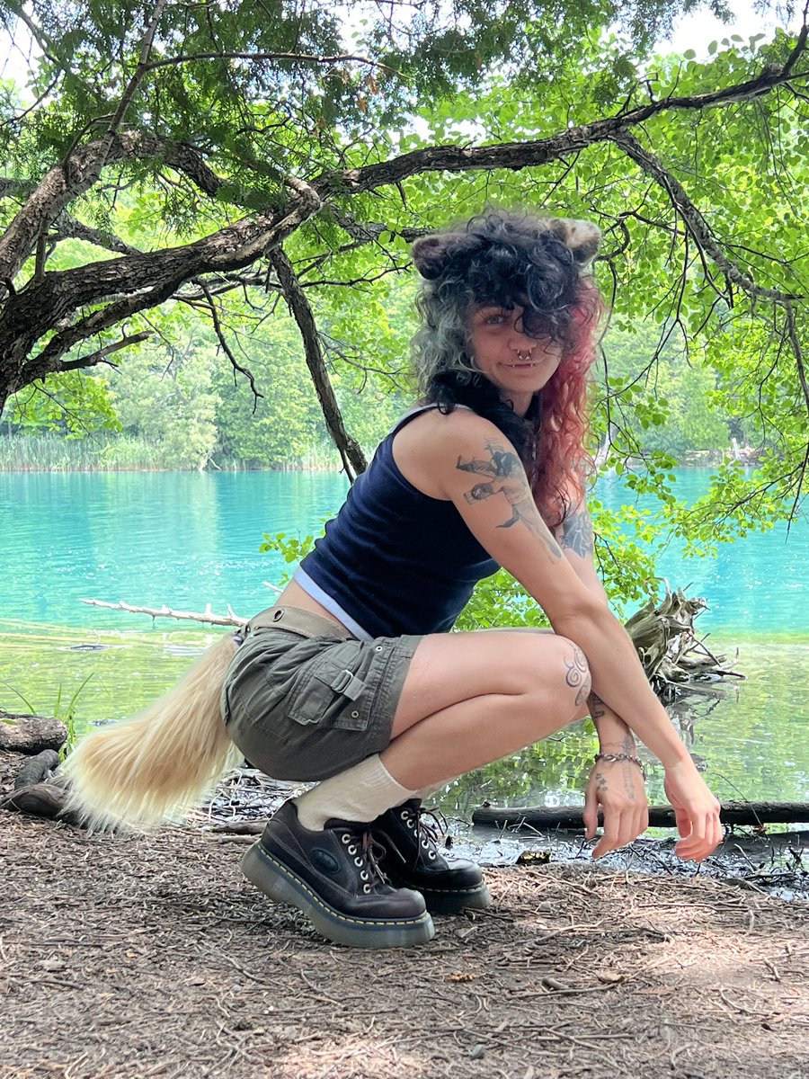 avoidalmond's tweet image. Remember to take ur puppy out on plenty walks in nature &lt;3