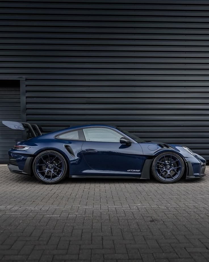 Obsidian_Auto's tweet image. Blue Porsche 911 GT3 RS. ππ