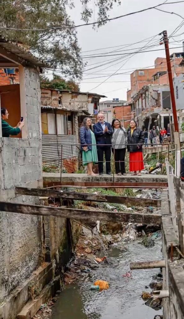 GilsonMachado22's tweet image. Lula visitando o povo que ele retirou da pobreza…