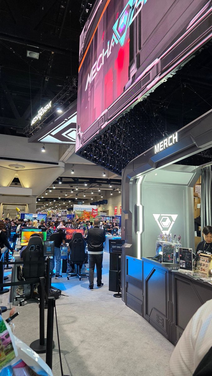 StrictlyForSDCC tweet media