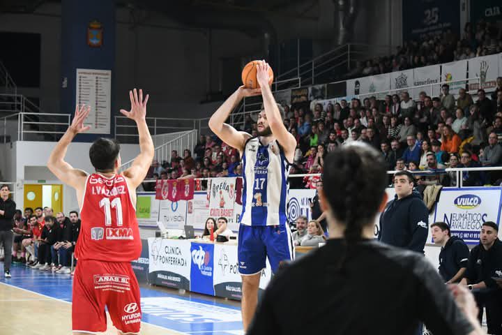 Gracias Ponfe! Han sido dos años increíbles en los que me he sentido como en casa.
Un berciano más.💙🤍