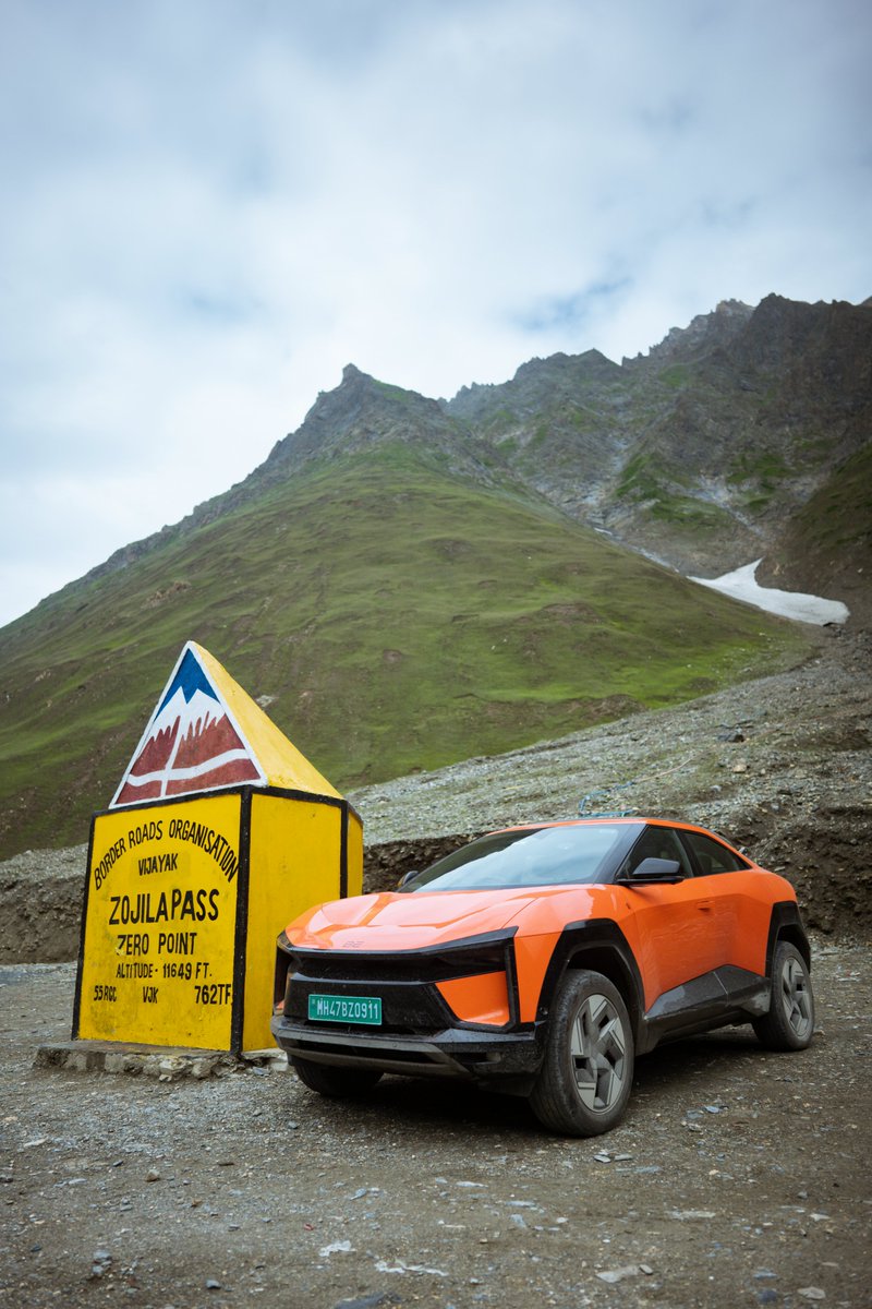 91wheels's tweet image. Day 3 : Srinaga to Leh
Distance: 426km
Efficiency: 6.8 km/kWh
Battery used: 89%
The Mahindra BE 6 broke all myths and shattered all misconceptions today. We drove into Ladakh from Srinagar in style and crossed three high altitude passes on the way. All this without charging…