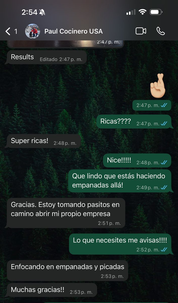 cesopine's tweet image. Conocí un yankee en Molinos que se enamoró de las empanadas salteñas. Me pidió receta y ahora está en Portland probando. Quiere abrir su propio negocio de empanadas y picadas. Le falta repulgue pero va!