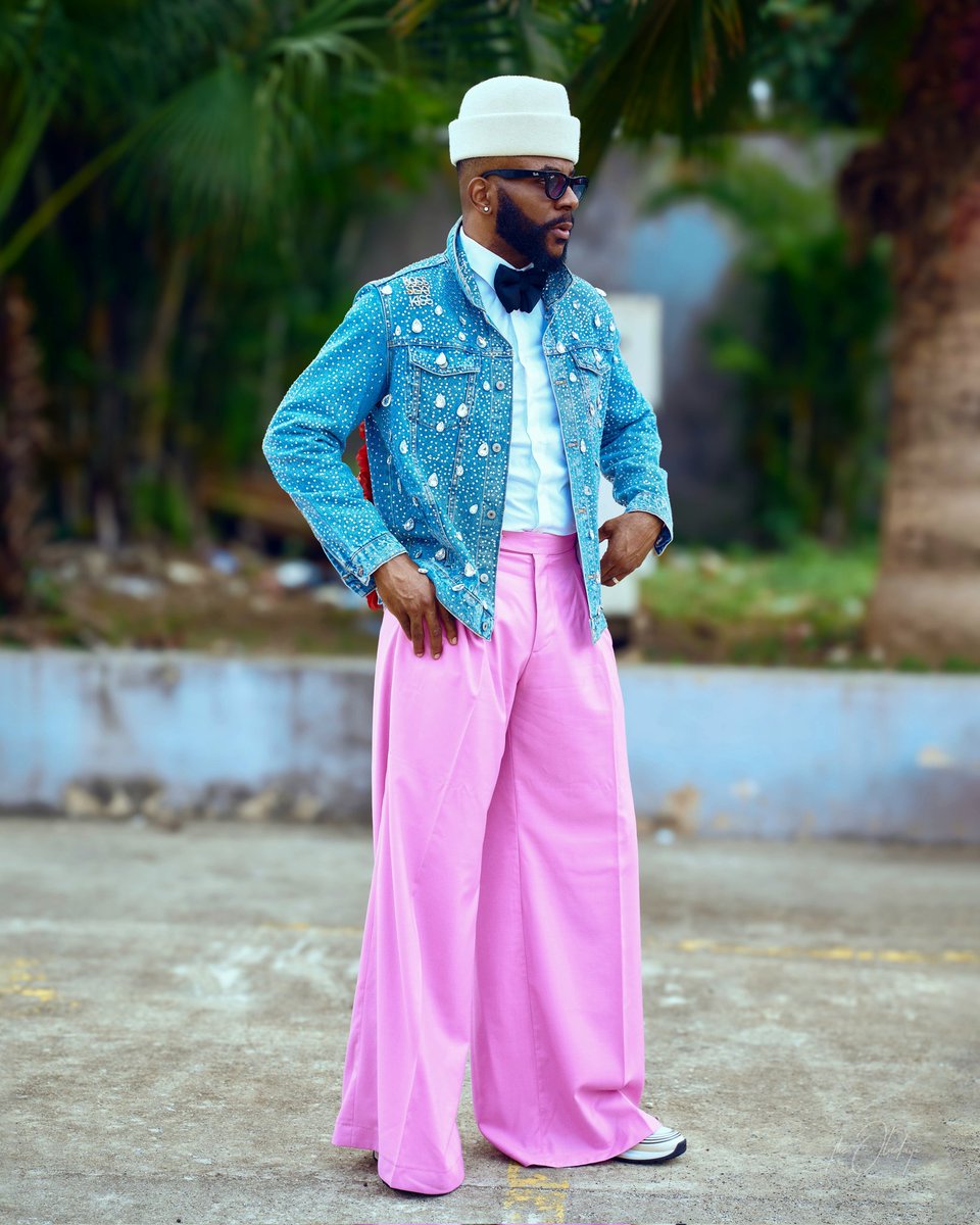 Ebuka's tweet image. It&apos;s #BBNaija launch night 1
Reimagined by ATAFO, inspired by legendary actor, comedian and singer, Nkem Owoh, the one and only Osuofia