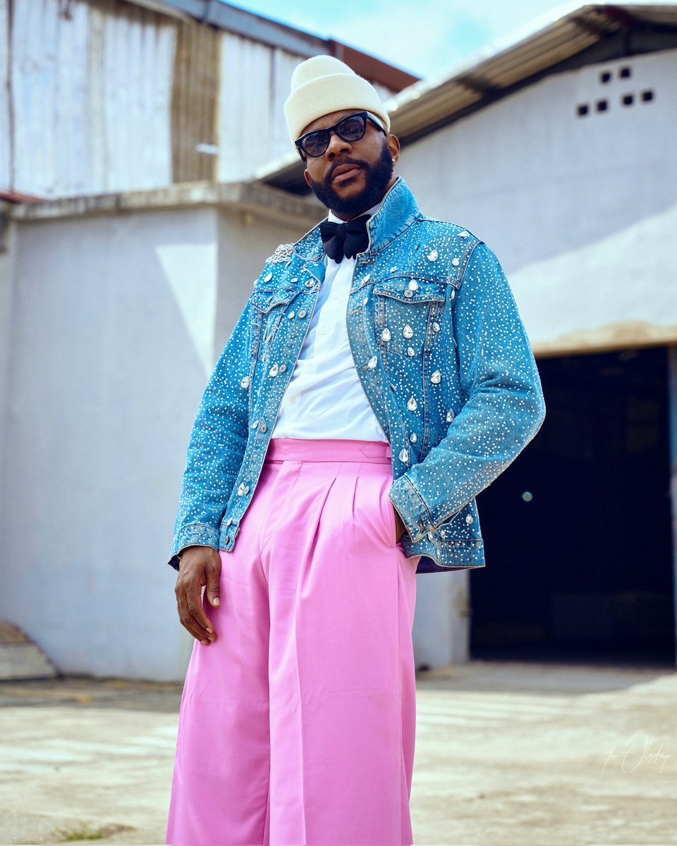 Ebuka's tweet image. It&apos;s #BBNaija launch night 1
Reimagined by ATAFO, inspired by legendary actor, comedian and singer, Nkem Owoh, the one and only Osuofia