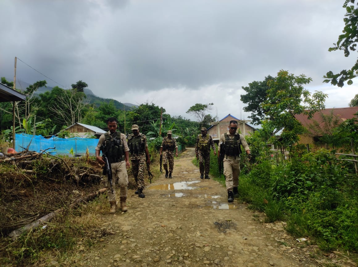 manipur_police's tweet image. Movement of 275 nos. of vehicles carrying essential items along NH-37 has been ensured. Strict security measures are taken up in all vulnerable locations and security convoy is provided in sensitive stretches in order to ensure free and safe movement of the vehicles.
A total of…
