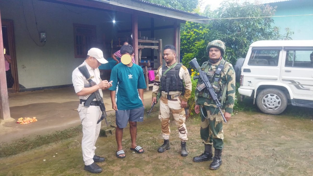 manipur_police's tweet image. Movement of 275 nos. of vehicles carrying essential items along NH-37 has been ensured. Strict security measures are taken up in all vulnerable locations and security convoy is provided in sensitive stretches in order to ensure free and safe movement of the vehicles.
A total of…