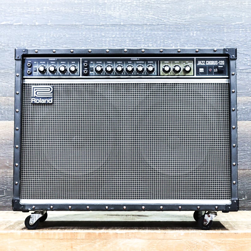 khybermachina's tweet image. man, i wanna get a Radial BigShot ABY splitter pedal, a Roland JC-120 mic'd up to the PA system and a Quilter Tone Block 202 that's pushing a Marshall 1960B cab. subtle reverb on the JC-120 and i'll place a Mimiq Mini Doubler after the ABY to go to the 202 for an overdub effect.