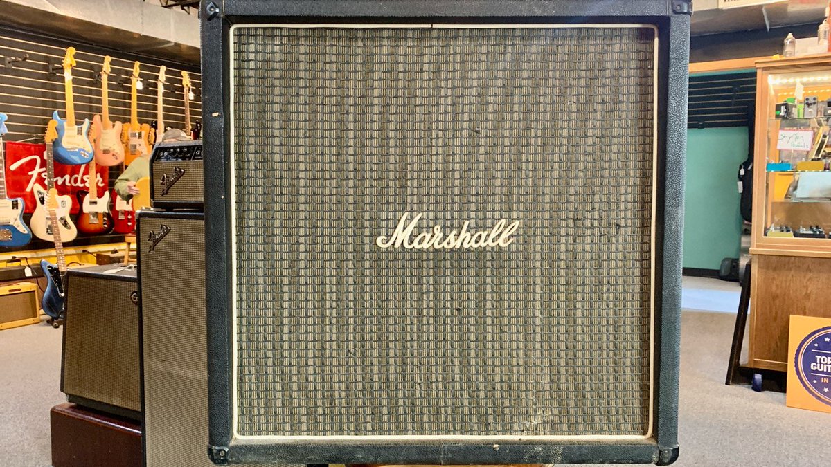 khybermachina's tweet image. man, i wanna get a Radial BigShot ABY splitter pedal, a Roland JC-120 mic'd up to the PA system and a Quilter Tone Block 202 that's pushing a Marshall 1960B cab. subtle reverb on the JC-120 and i'll place a Mimiq Mini Doubler after the ABY to go to the 202 for an overdub effect.