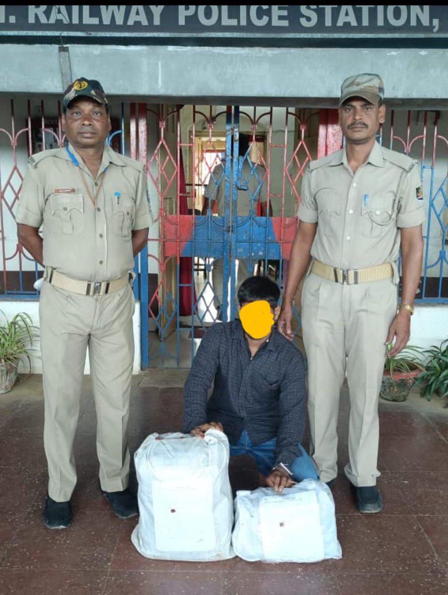 On July 25, 2025, GRP and RPF staff conducted a special drive under the supervision of OC RPF KUR and OIC Khurda Road GRPS. During the drive, they apprehended one suspect and recovered two backpacks containing contraband ganja. Based on the inquiry, GRPS Case No. 92 was