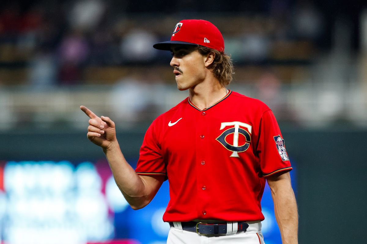 Gallery_Props's tweet image. MLB Prop Card 7/26 🎰:  

$50 To A Follower Who Likes &amp;amp; RT This Tweet After We Go 4-0 🤑

• Trevor Rodger’s Under 5.5 Hits Allowed 
• Joe Ryan Under 2.5 Earned Runs 
• Hunter Brown Over 17.5 Outs 
• TOR / DET NRFI

Best Prop Card You Will See Today 👨‍🍳

#MLBProps #MLBBets…