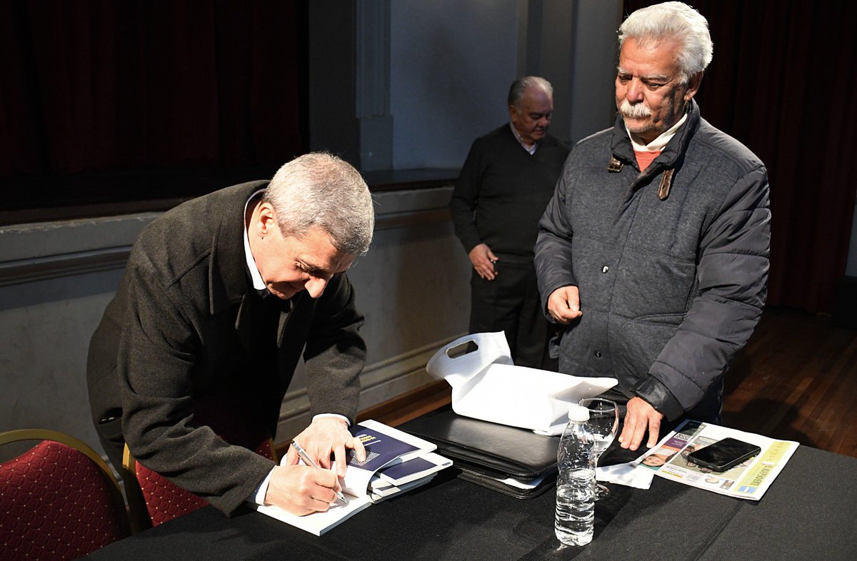 Ricardo Guerra (@ricardoguerralr) on Twitter photo Quiero expresar mi más sincero agradecimiento a quienes me acompañaron en la presentación de mi libro, y a quienes con su aporte hicieron posible esta presentación.
En especial a <a href="/independientelr/">Medios El Independiente</a> y a su presidente <a href="/julioad66/">Julio Delgado</a> por el apoyo y difusión. Quiero expresar mi más sincero agradecimiento a quienes me acompañaron en la presentación de mi libro, y a quienes con su aporte hicieron posible esta presentación.
En especial a <a href="/independientelr/">Medios El Independiente</a> y a su presidente <a href="/julioad66/">Julio Delgado</a> por el apoyo y difusión.