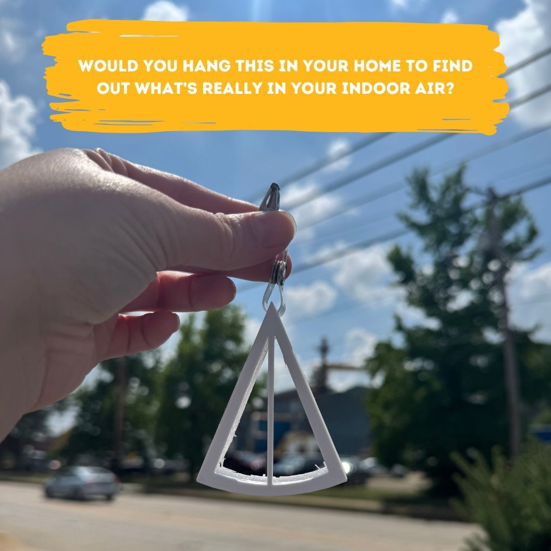 bcmac_'s tweet image. We’re still recruiting for our #AirSense Community Environmental Health Study! Want to host an indoor air badge in your home? It holds a small foam disk that detects pollutants in the air you breathe. Sign up today to be part of the study: buff.ly/ecQBDO3