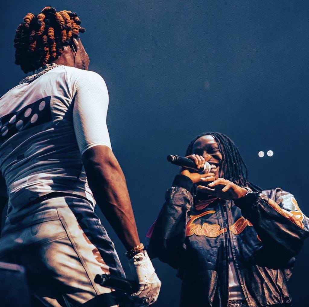 Twin_Szn's tweet image. FIREBOY DML & ASAKE “BANDANA” HAS SURPASSED 170 MILLION STREAMS ON SPOTIFY.🔥
-IT’S FIREBOY DML 2ND & ASAKE FIRST SONG TO REACH THE MILESTONE. 🚀
200M 🔜