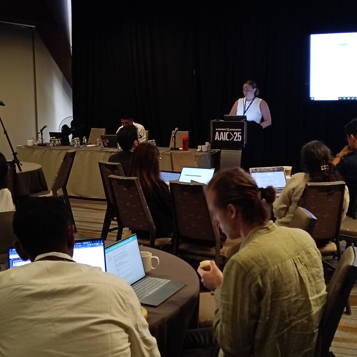 natvilortejedor's tweet image. #preAAIC25 is here!
Yesterday we had the chance to teach @ISTAART Immersive &quot;Basics of Genetics&quot; 🧬!
Huge thanks to the entire team for the huge work behind it, and special shout-out to @taviaevans for the amazing organization! 🙌🏾
#AAIC2025 #ISTAART