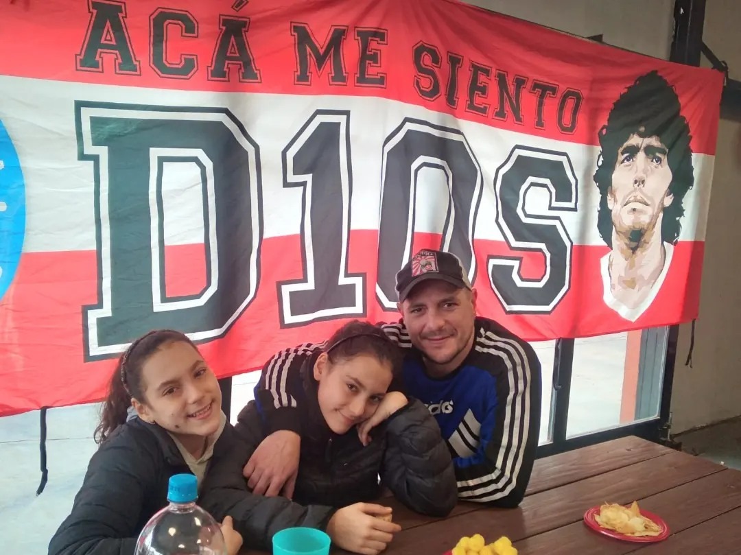 WalterRotundo's tweet image. 14 años del motivo por el que abrí esta cuenta de Twitter.
14 años de Mara y Dona.
El resto es tocuen.